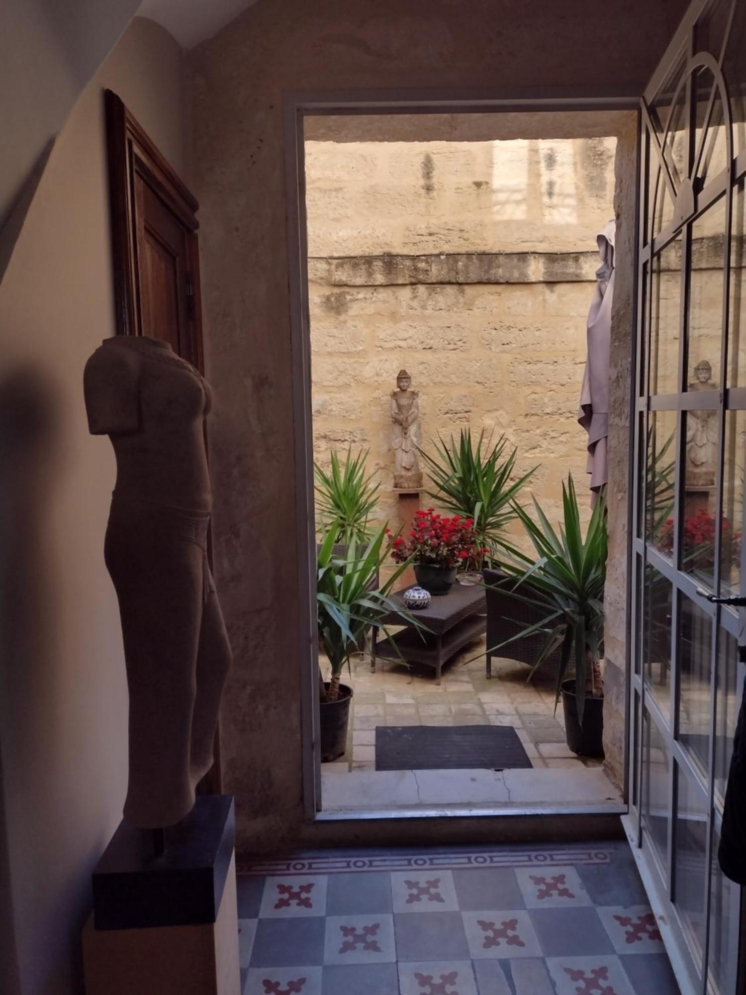 Au Gre Du Voyage Apartman Uzès Kültér fotó