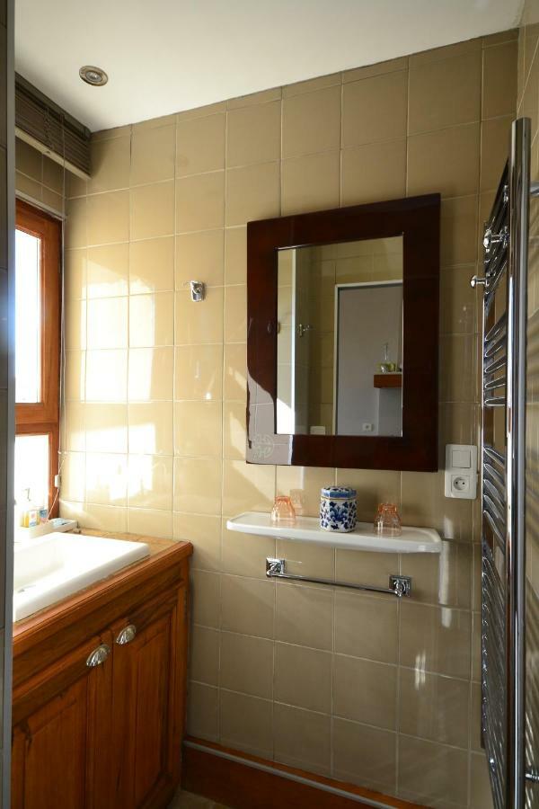 Au Gre Du Voyage Apartman Uzès Kültér fotó